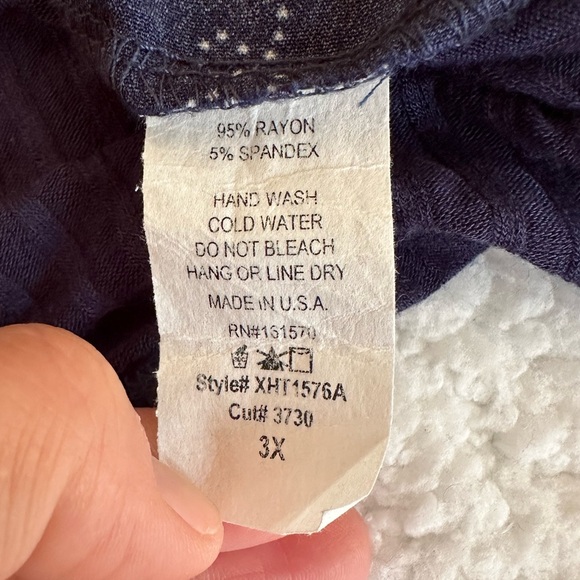 Haptics beautiful tank top. Women’s size 3X. - Picture 7 of 8